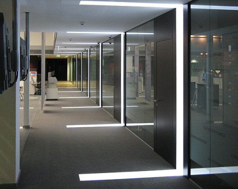 Lichtarchitektur, realisiert mit LED Vollflächenmodulen